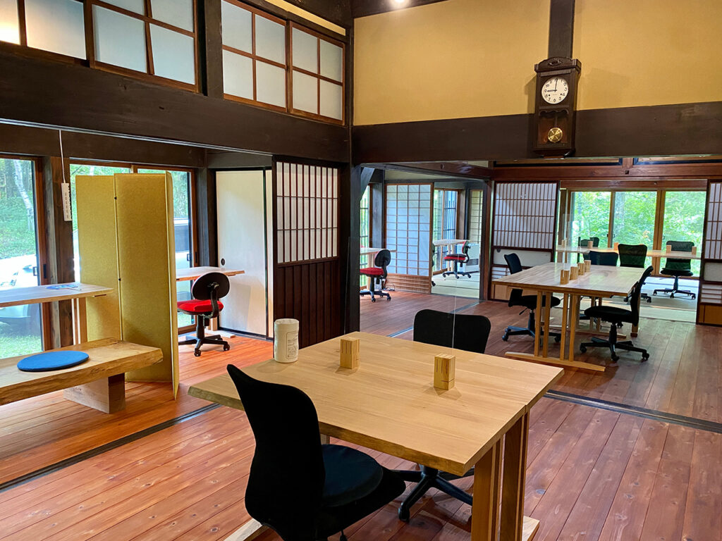 奥飛騨 萬葉館（ワークスペース）